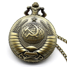Load image into Gallery viewer, Retro UDSSR Sowjetische Abzeichen Sichel Hammer Stil Quarz Taschenuhr CCCP Russland Emblem Kommunismus Unisex Halskette Kette Stunden Uhr
